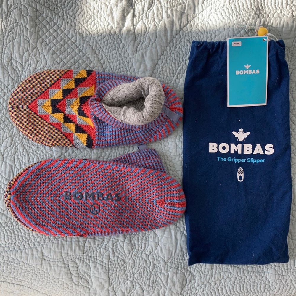 Bombas Gripper Slipper Large NWT